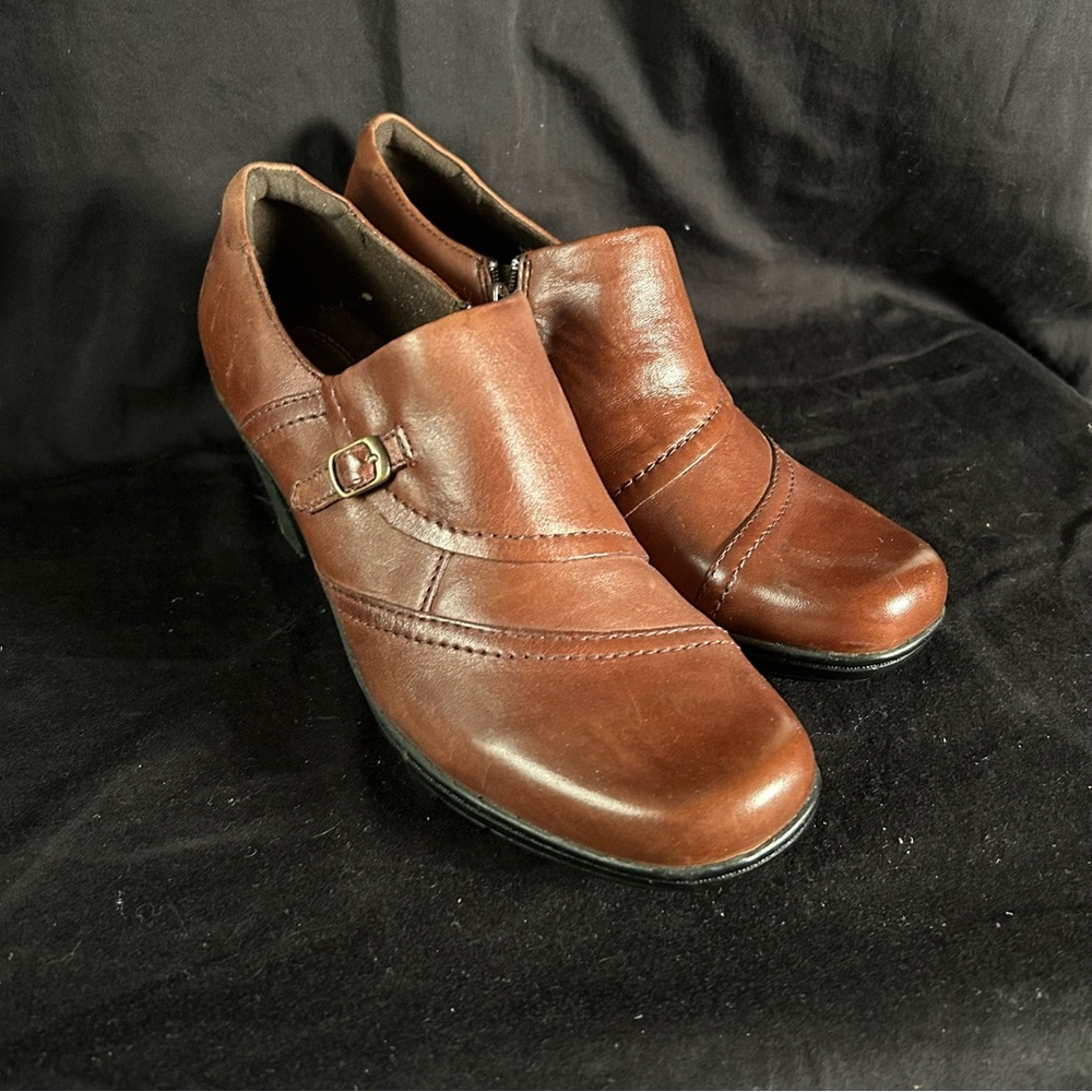 Clark Bendables Leather Ankle Boots